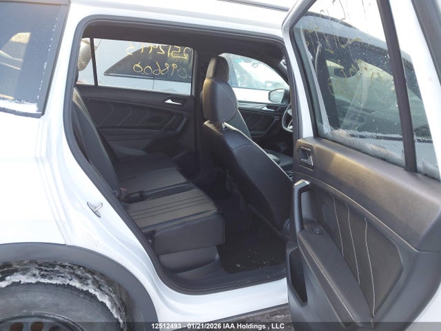 3VV8B7AX7NM098600 Volkswagen Tiguan Se R-line Black
