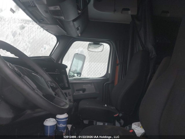 2022 Freightliner New Cascadia 126 მანქანა იყიდება აუქციონზე, vin: 3AKJHHFG6NSNU3971, აუქციონის ნომერი: 12512498