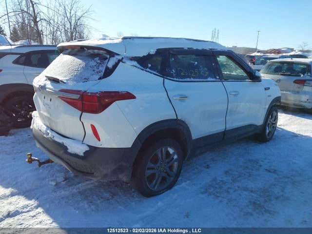 KNDEPCAA2M7051054 KIA Seltos