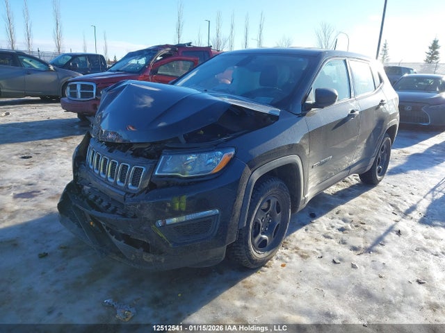 3C4NJCAB7JT117941 Jeep Compass Sport
