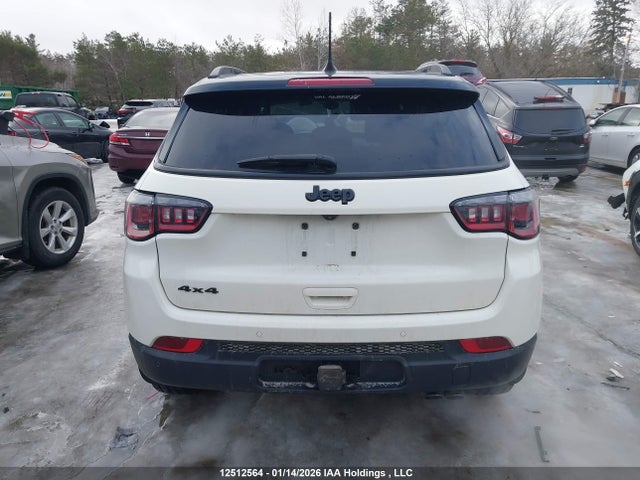 2018 Jeep Compass Latitude მანქანა იყიდება აუქციონზე, vin: 3C4NJDBB2JT394274, აუქციონის ნომერი: 12512564