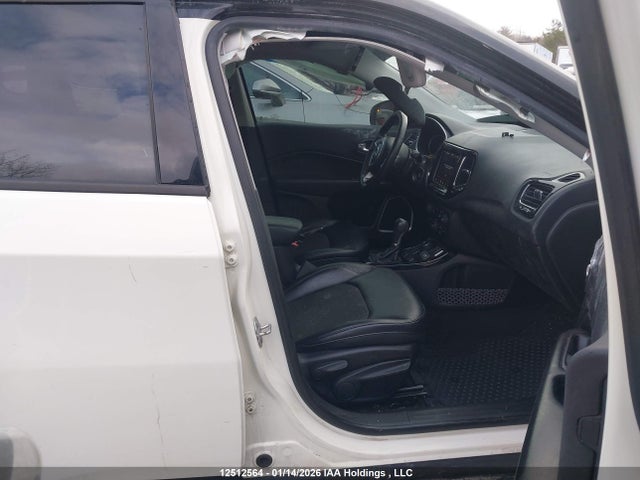 2018 Jeep Compass Latitude მანქანა იყიდება აუქციონზე, vin: 3C4NJDBB2JT394274, აუქციონის ნომერი: 12512564