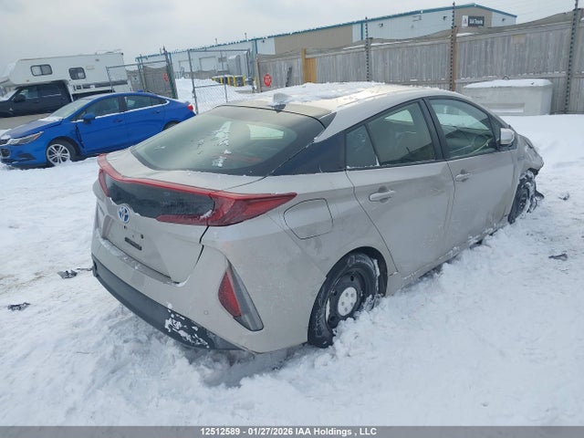 JTDKAMFP1N3198112 Toyota Prius Prime Upgrade