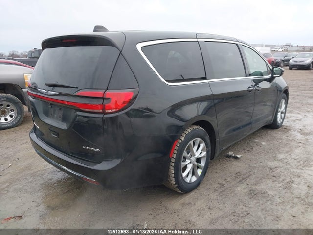 Chrysler Pacifica Limited 2026 2C4RC1GGXTR213717 Image 4