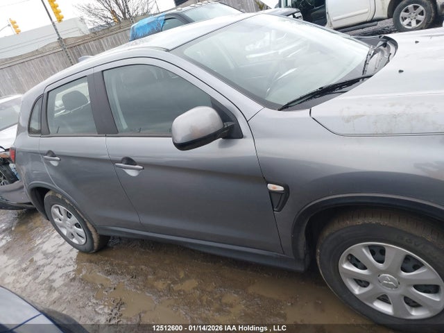 JA4AJUAUXRU606920 Mitsubishi RVR ES