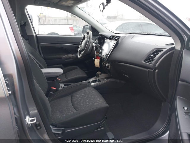 JA4AJUAUXRU606920 Mitsubishi RVR ES