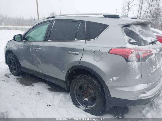 Toyota RAV4 LE 2018 2T3BFREV4JW697735 Image 15