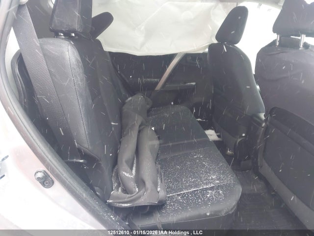 Toyota RAV4 LE 2018 2T3BFREV4JW697735 Image 8