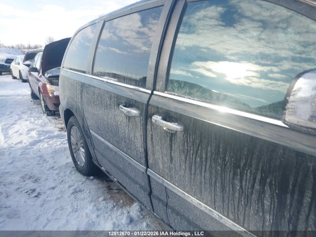 2C4RC1GG8FR603199 Chrysler Town &amp; Country
