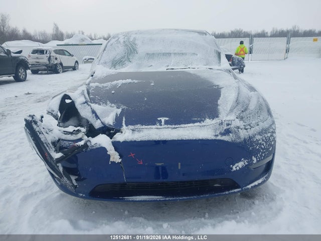 Продажа на аукционе авто 2023 Tesla Model Y Performance, vin: LRWYGDEF5PC967700, номер лота: 12512681