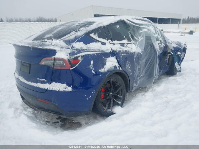 Продажа на аукционе авто 2023 Tesla Model Y Performance, vin: LRWYGDEF5PC967700, номер лота: 12512681