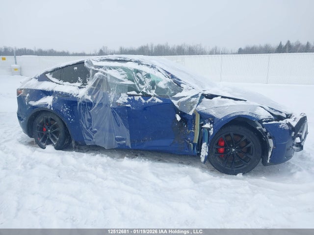 Продажа на аукционе авто 2023 Tesla Model Y Performance, vin: LRWYGDEF5PC967700, номер лота: 12512681