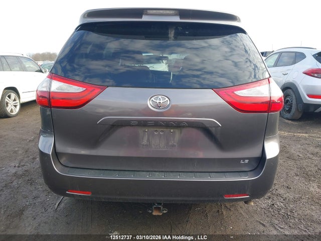 Aukcja sprzedaży 2015 Toyota Sienna Le V6, vin: 5TDKK3DC7FS627745, numer aukcji: 12512737