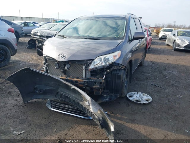 Aukcja sprzedaży 2015 Toyota Sienna Le V6, vin: 5TDKK3DC7FS627745, numer aukcji: 12512737