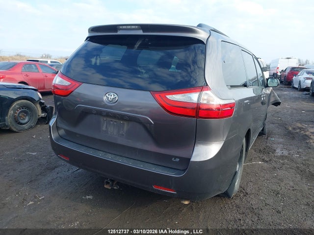 Aukcja sprzedaży 2015 Toyota Sienna Le V6, vin: 5TDKK3DC7FS627745, numer aukcji: 12512737