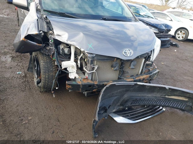 Aukcja sprzedaży 2015 Toyota Sienna Le V6, vin: 5TDKK3DC7FS627745, numer aukcji: 12512737