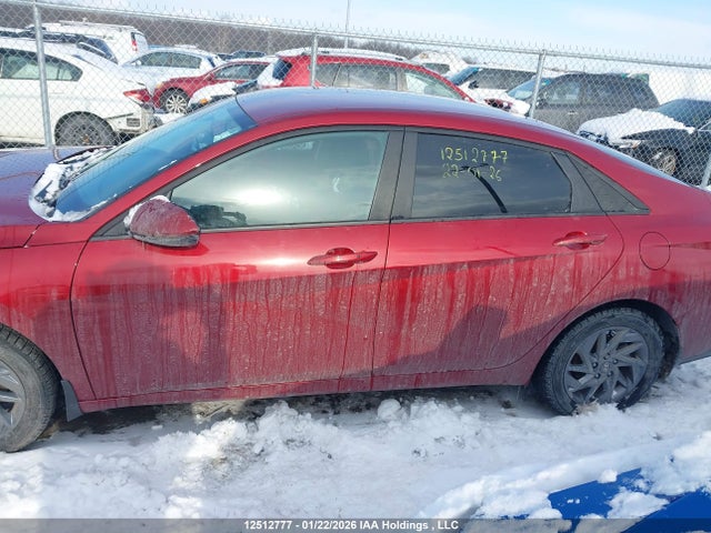 KMHLM4DG5RU702901 Hyundai Elantra Preferred