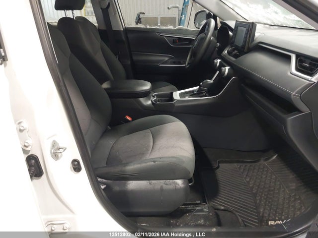 Toyota RAV4 LE 2019 2T3Z1RFV6KC010608 Image 5