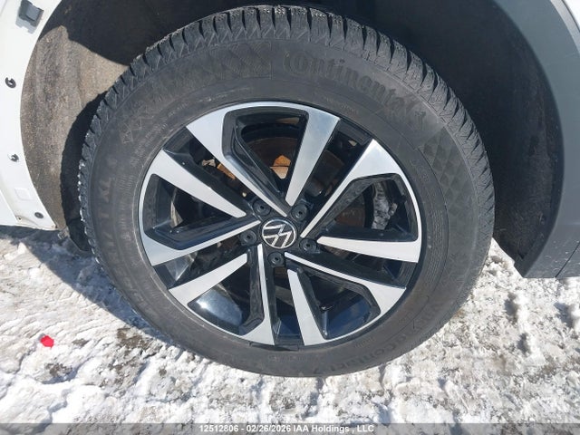 3VVFB7AX4RM023043 Volkswagen TIGUAN S