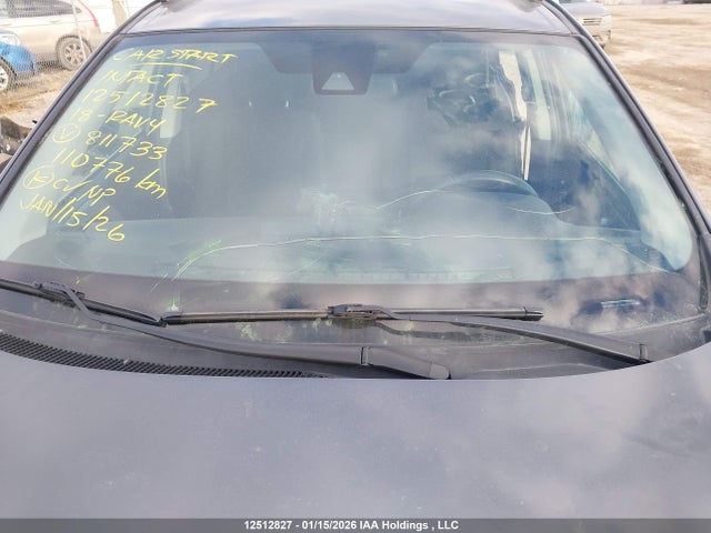 Toyota RAV4 LE 2018 2T3BFREV2JW811733 Image 18
