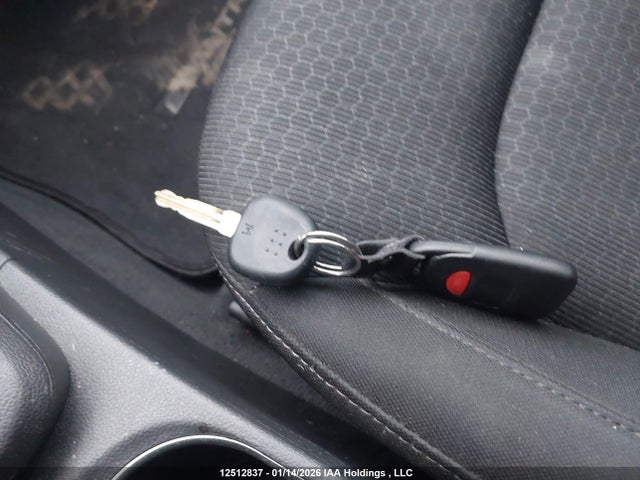 KMHD84LF0HU100567 Hyundai ELANTRA GL