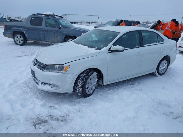 2014 Volkswagen Jetta 2.0l Trendline+ მანქანა იყიდება აუქციონზე, vin: 3VW2K7AJ4EM408893, აუქციონის ნომერი: 12512839