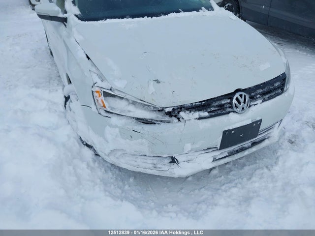 2014 Volkswagen Jetta 2.0l Trendline+ მანქანა იყიდება აუქციონზე, vin: 3VW2K7AJ4EM408893, აუქციონის ნომერი: 12512839