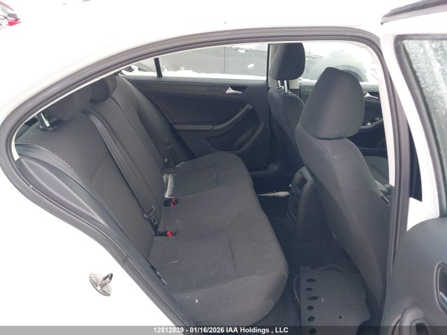 2014 Volkswagen Jetta 2.0l Trendline+ მანქანა იყიდება აუქციონზე, vin: 3VW2K7AJ4EM408893, აუქციონის ნომერი: 12512839