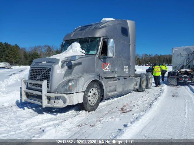 Volvo Vn L 2015 4V4NC9EH2FN911026 Image 3