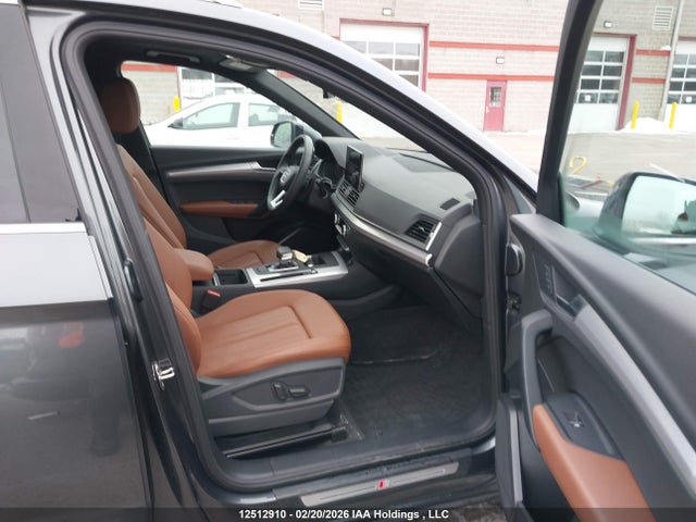 Audi Q5 Premium Plus 45 2024 WA1EAAFY6R2123254 Image 5
