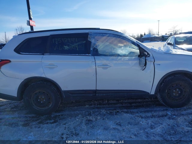 JA4JZ3AX2JZ606804 Mitsubishi Outlander