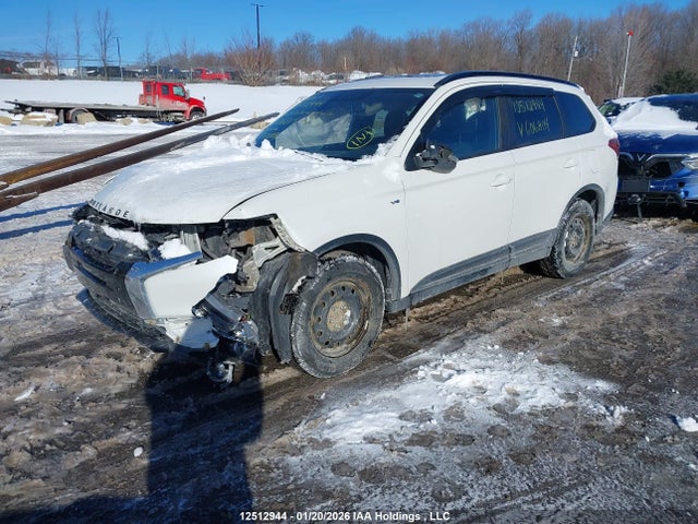 JA4JZ3AX2JZ606804 Mitsubishi Outlander