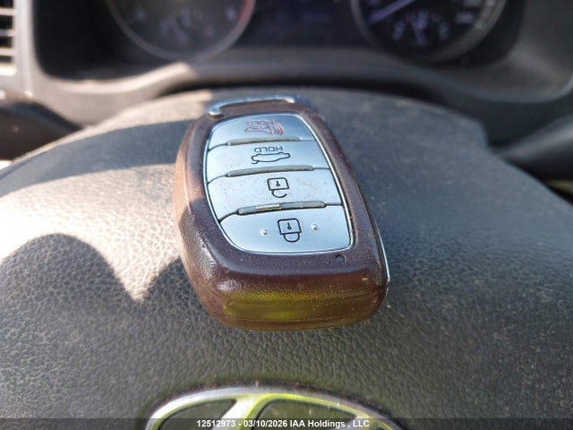 KMHD84LF7HU270103 Hyundai Elantra Gls