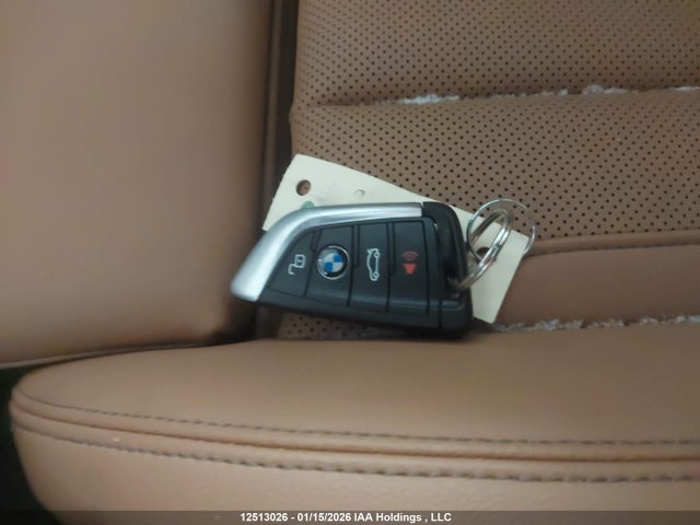 3MW5R7J00N8C32420 BMW 330XI