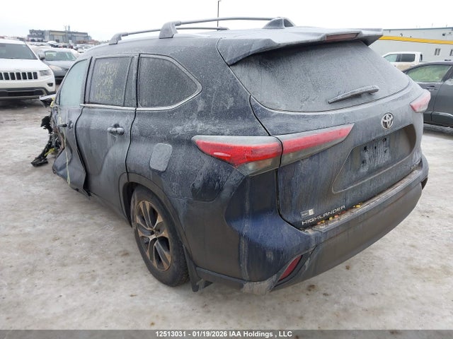 5TDGZRBH6NS568978 Toyota Highlander Xle
