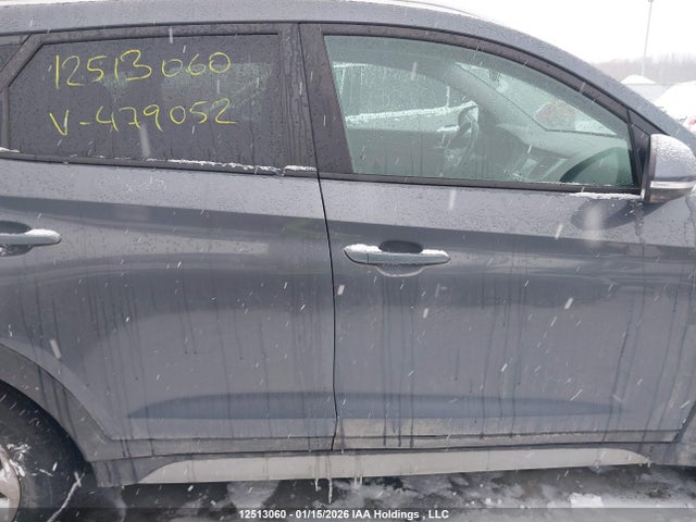 KM8J3CA42HU479052 Hyundai Tucson Premium