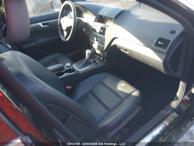 12513109 :رقم المزاد ، WDDGF8FB7BF544134 vin ، 2011 Mercedes-benz C 250 4matic مزاد بيع