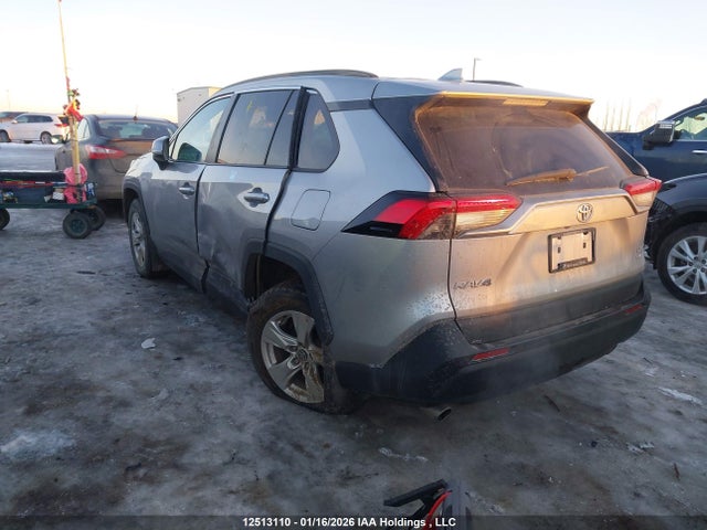 Toyota RAV4 LE 2019 2T3B1RFV2KC033790 Image 3