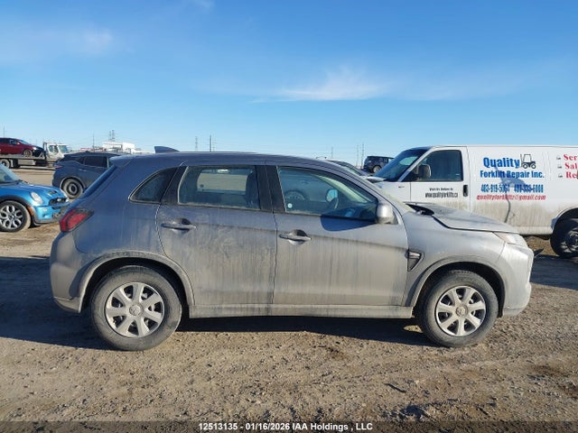 JA4AJUAU8MU605550 Mitsubishi RVR ES