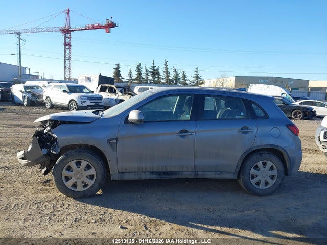 JA4AJUAU8MU605550 Mitsubishi RVR ES