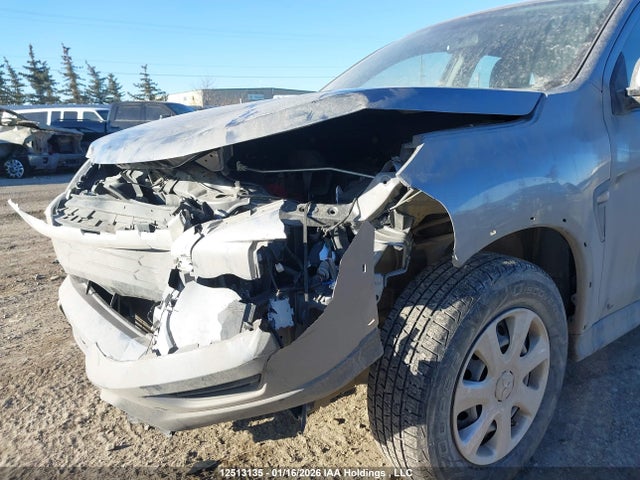 JA4AJUAU8MU605550 Mitsubishi RVR ES