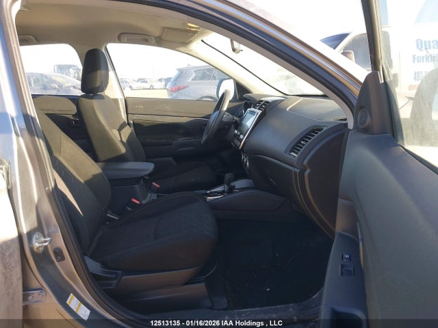 JA4AJUAU8MU605550 Mitsubishi RVR ES