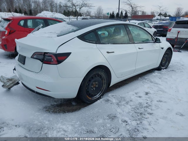 5YJ3E1EA4NF341822 Tesla Model 3 Rwd/standard Range