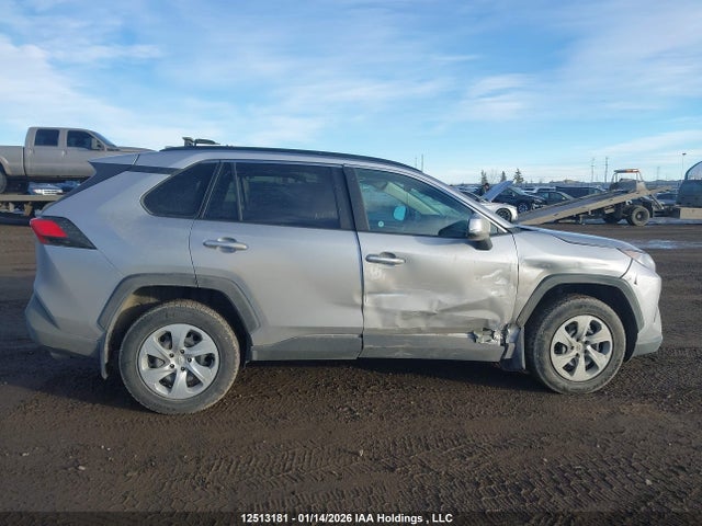 12513181 :رقم المزاد ، 2T3B1RFV3MC218837 vin ، 2021 Toyota Rav4 مزاد بيع