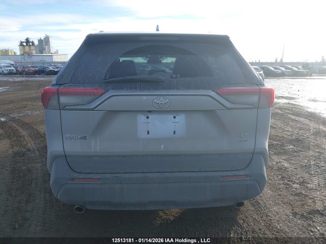 12513181 :رقم المزاد ، 2T3B1RFV3MC218837 vin ، 2021 Toyota Rav4 مزاد بيع