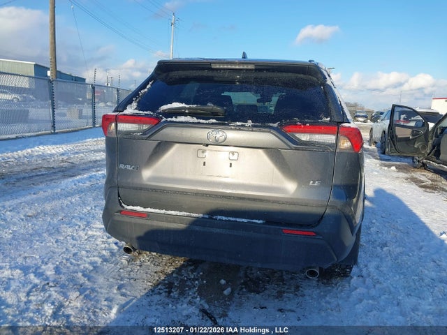 2T3Z1RFV1MC122994 Toyota RAV4 LE