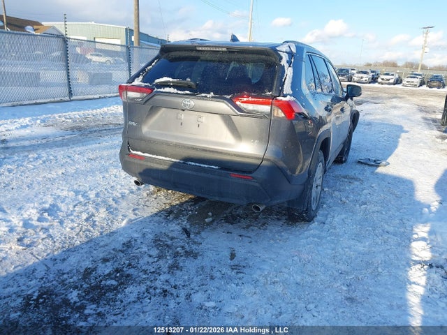 2T3Z1RFV1MC122994 Toyota RAV4 LE