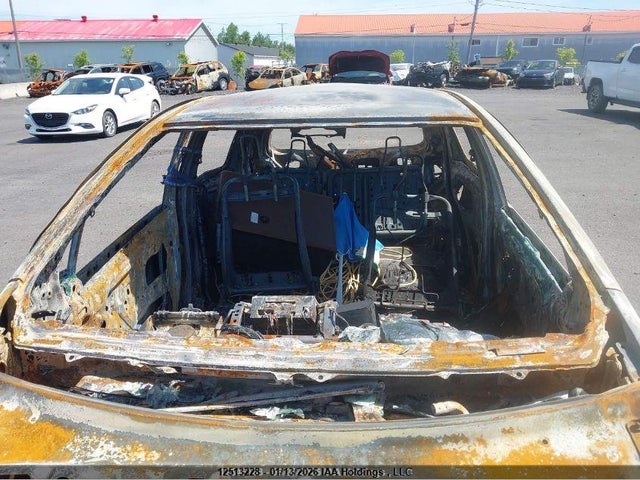 VNKKTUD30KA105797 Toyota Yaris L/le/se