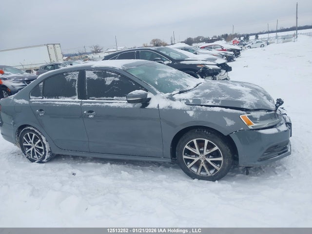 3VWD67AJ1GM374315 Volkswagen JETTA SE