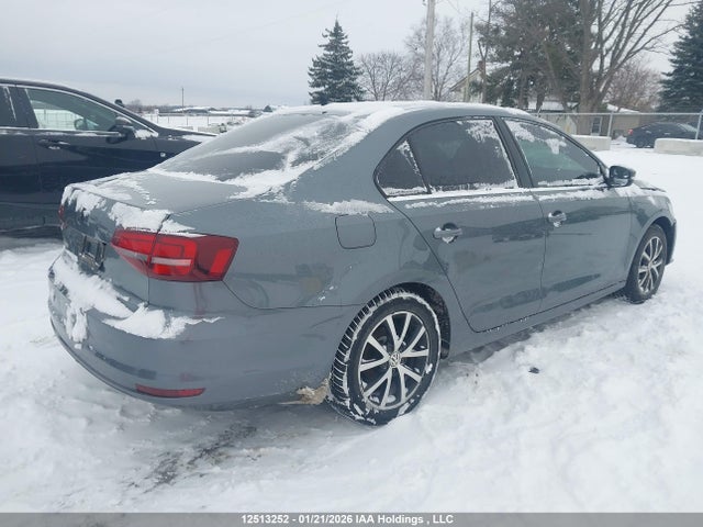 3VWD67AJ1GM374315 Volkswagen JETTA SE